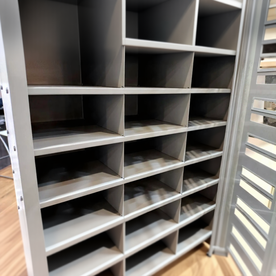 Шкаф для мобильных телефонов Практик AT-30